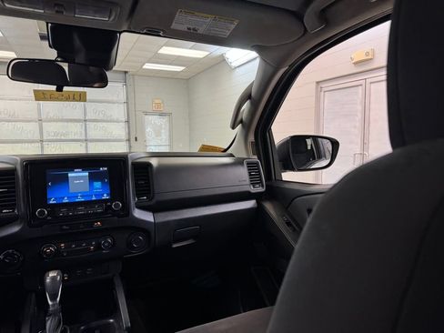 Used 2024 Nissan Frontier S w/ Technology Package AWD/4WD image 23