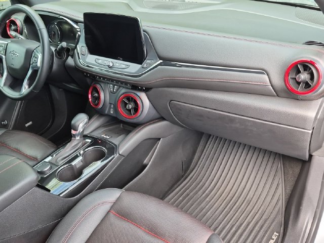 Used 2023 Chevrolet Blazer RS w/ Enhanced Convenience Package FWD image 22