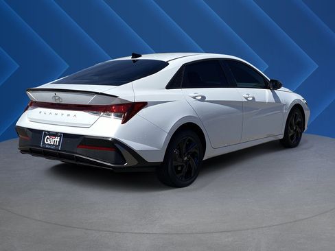 Used 2026 Hyundai Elantra Sport FWD image 3