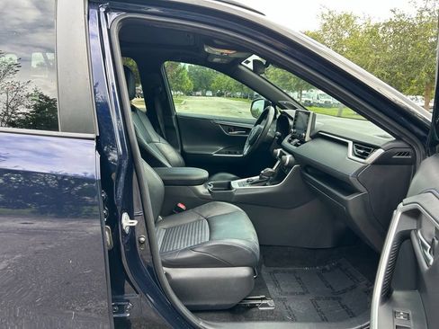 Used 2020 Toyota RAV4 XSE w/ XSE Grade Weather Package AWD/4WD image 39