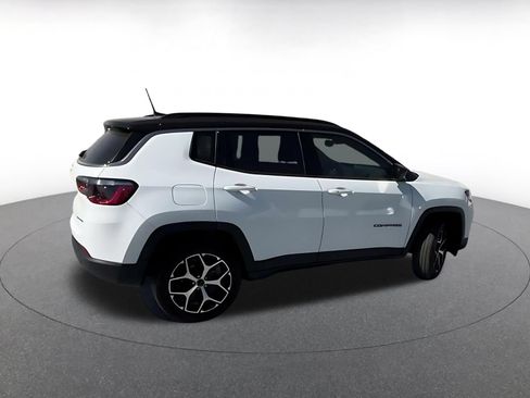 Used 2025 Jeep Compass Limited AWD/4WD image 11