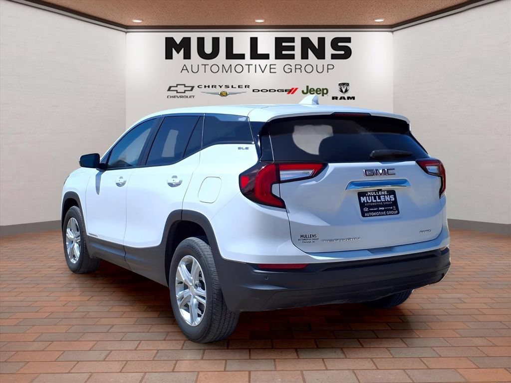 Used 2024 GMC Terrain SLE w/ Fleet Convenience Package AWD/4WD image 7