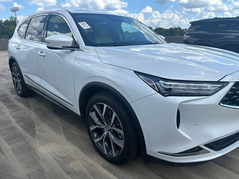 Used 2024 Acura MDX w/ Technology Package FWD image 11