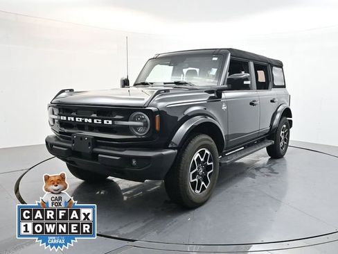 Used 2024 Ford Bronco Outer Banks AWD/4WD image 6