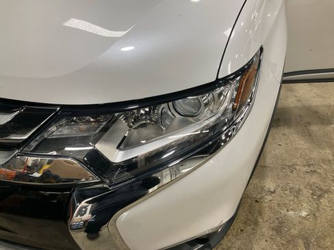 Used 2016 Mitsubishi Outlander ES image 23