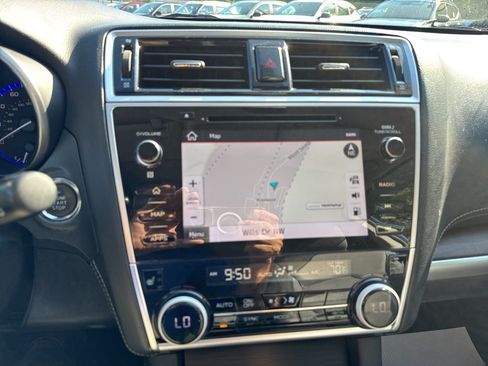 Used 2019 Subaru Outback 2.5i Limited AWD/4WD image 20