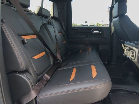 Used 2024 GMC Sierra 2500 AT4 w/ Technology Package AWD/4WD image 26