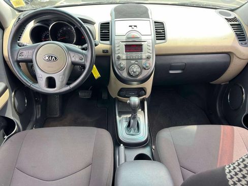 Used 2011 Kia Soul ! FWD image 11