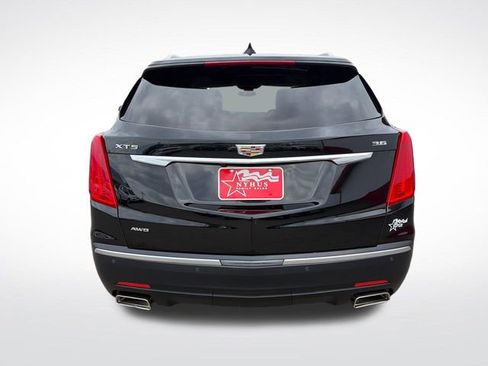 Used 2018 Cadillac XT5 Luxury w/ Driver Awareness Package AWD/4WD image 5