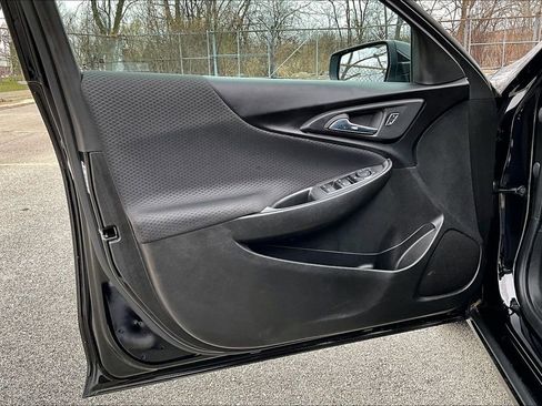 Used 2023 Chevrolet Malibu LT image 21