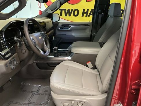 New 2025 Chevrolet Silverado 1500 LTZ w/ Technology Package image 19