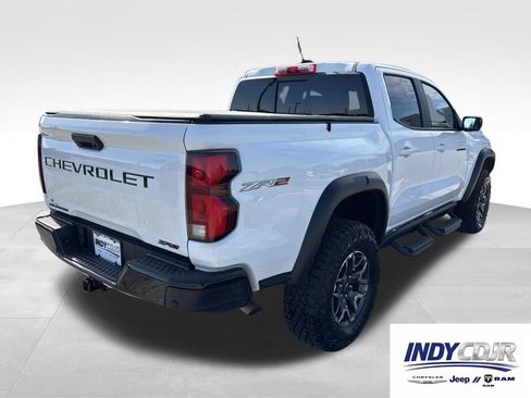 Used 2024 Chevrolet Colorado ZR2 w/ Technology Package AWD/4WD image 4