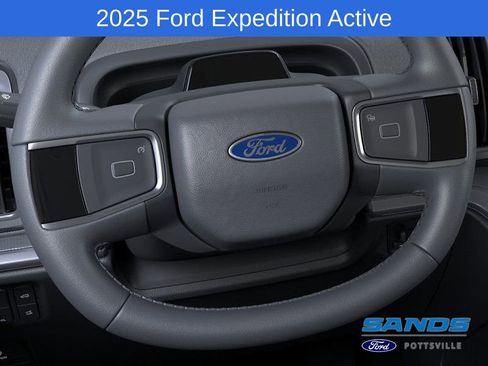 New 2025 Ford Expedition Active image 12