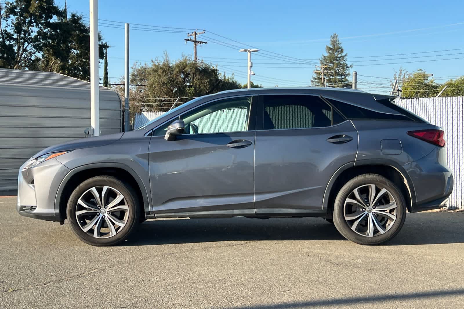 Used 2017 Lexus RX 350 FWD w/ Premium Package image 2