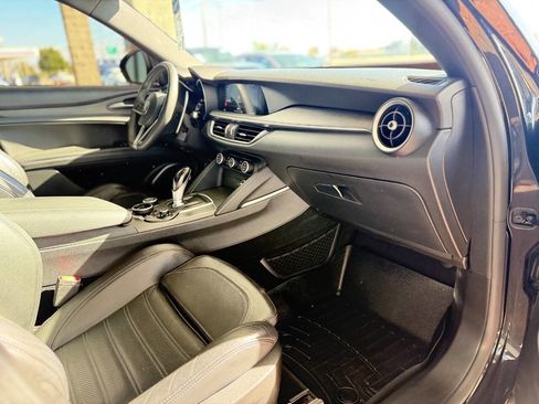 Used 2018 Alfa Romeo Stelvio Ti Sport image 48
