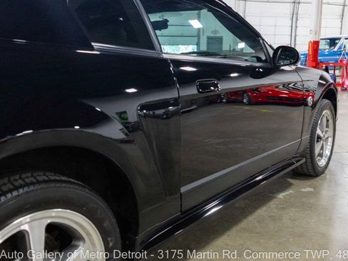 Used 2004 Ford Mustang Mach 1 RWD image 23