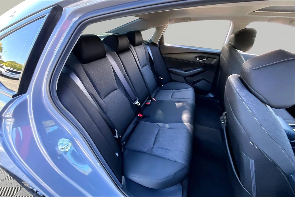 Used 2025 Honda Accord SE image 19