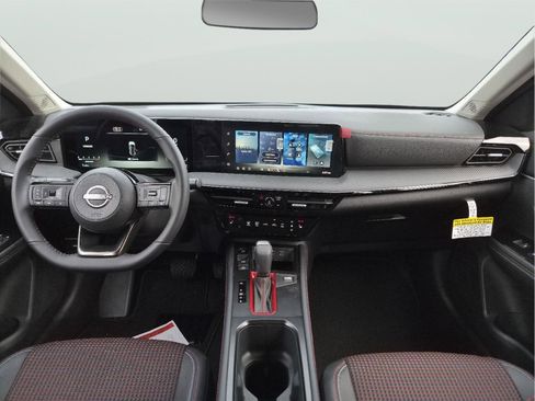 New 2026 Nissan Kicks SR image 19