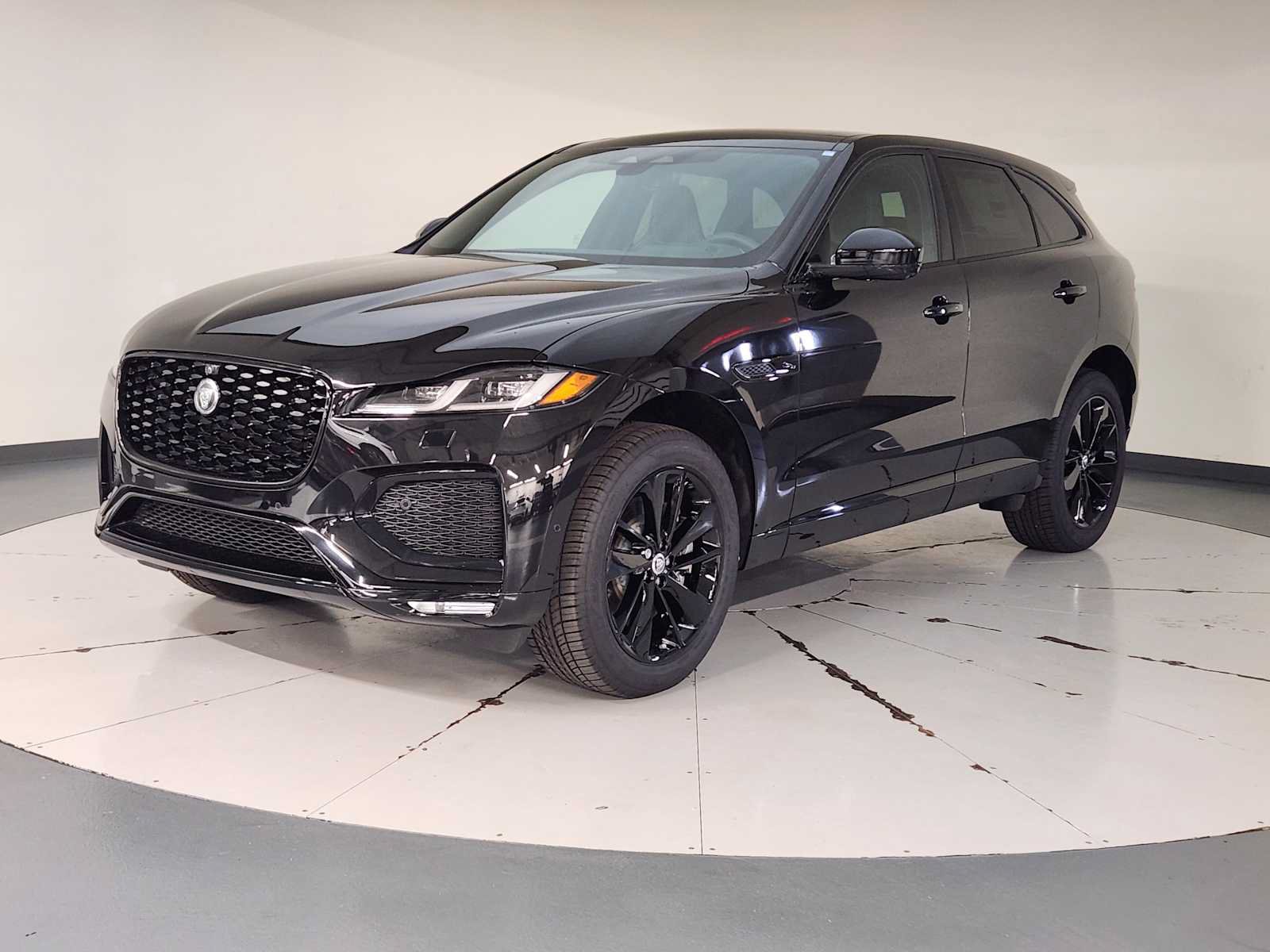 New 2026 Jaguar F-PACE R-Dynamic S AWD/4WD image 1