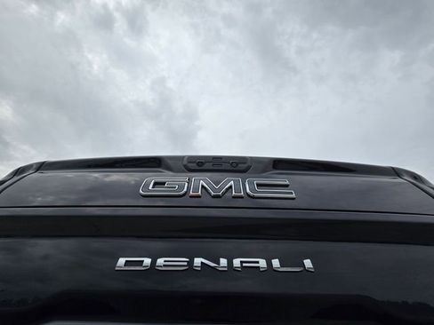 Used 2025 GMC Sierra 2500 Denali Ultimate AWD/4WD image 10