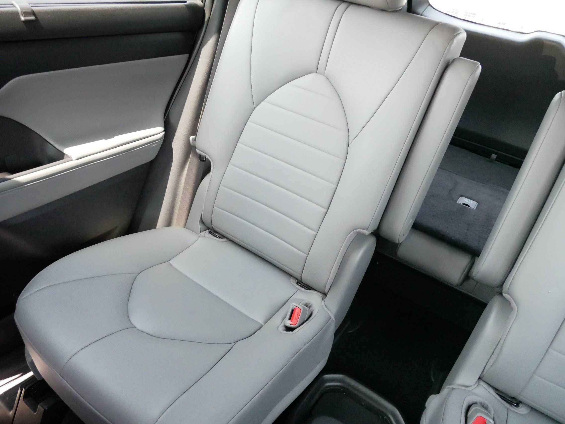 Certified 2026 Toyota Highlander XLE AWD/4WD image 12