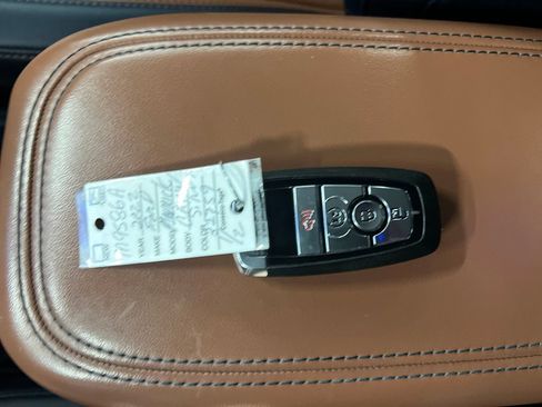Used 2022 Ford Maverick Lariat w/ Lariat Luxury Package AWD/4WD image 28