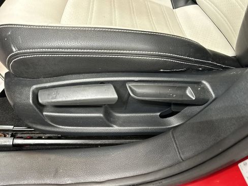Used 2016 Volkswagen Jetta Sport FWD image 10