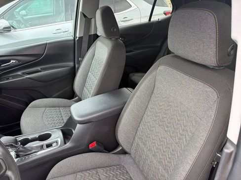 Used 2024 Chevrolet Equinox LT FWD image 22
