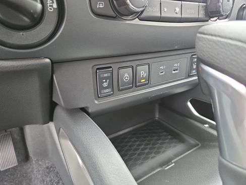 New 2026 Nissan Frontier SV w/ SV Convenience Package AWD/4WD image 27