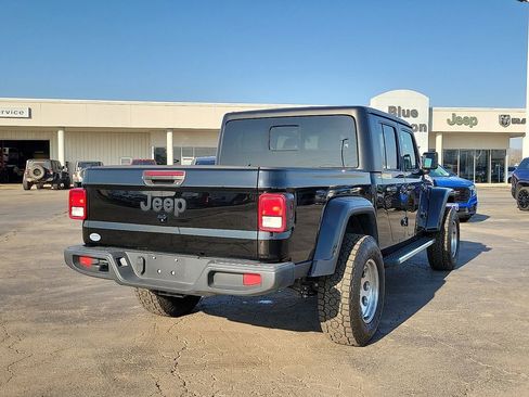 Used 2024 Jeep Gladiator Sport image 5
