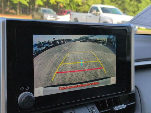 Used 2024 Toyota RAV4 XLE Premium FWD image 21