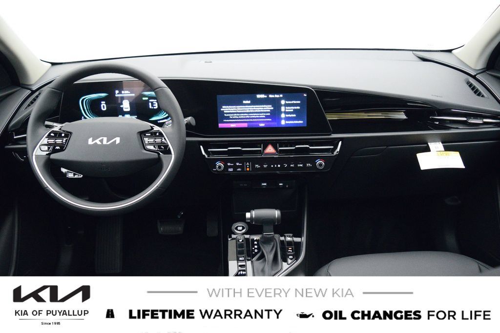 New 2026 Kia Niro EX FWD image 18
