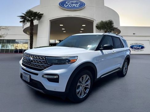 Certified 2021 Ford Explorer Limited w/ Equipment Group 301A AWD/4WD image 2
