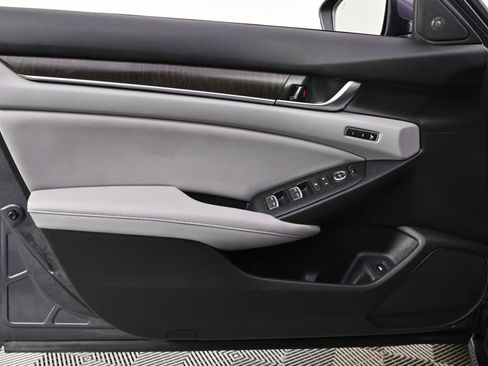 Used 2018 Honda Accord EX-L image 22