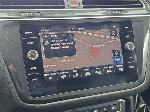 Used 2020 Volkswagen Tiguan SEL w/ 3rd Row Seat Package image 21