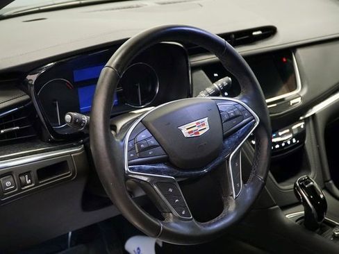 Certified 2023 Cadillac XT5 Premium Luxury image 10