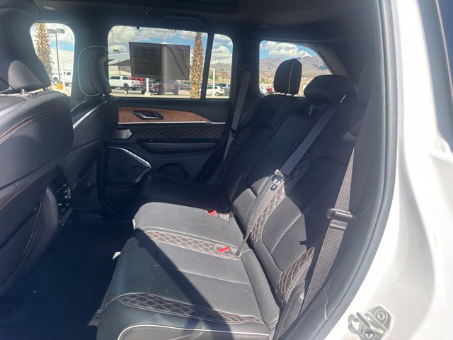 Certified 2023 Jeep Grand Cherokee Summit AWD/4WD image 10
