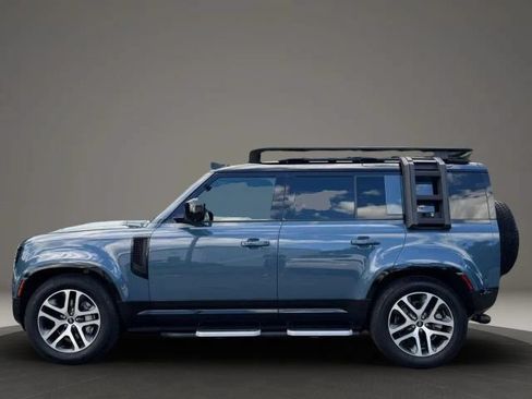 Used 2023 Land Rover Defender 110 X-Dynamic SE AWD/4WD image 2