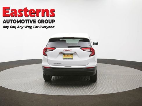 Used 2024 GMC Terrain SLE image 38