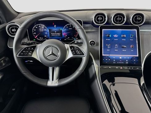 Used 2024 Mercedes-Benz GLC 300 4MATIC w/ Advanced USB Package image 24