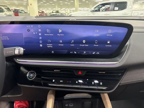 Used 2024 Buick Envision Preferred image 22