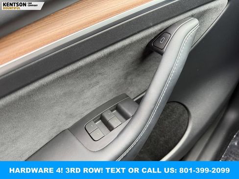 Used 2023 Tesla Model Y Long Range AWD/4WD image 18