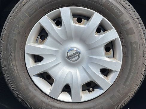 Used 2012 Nissan Quest S FWD image 26