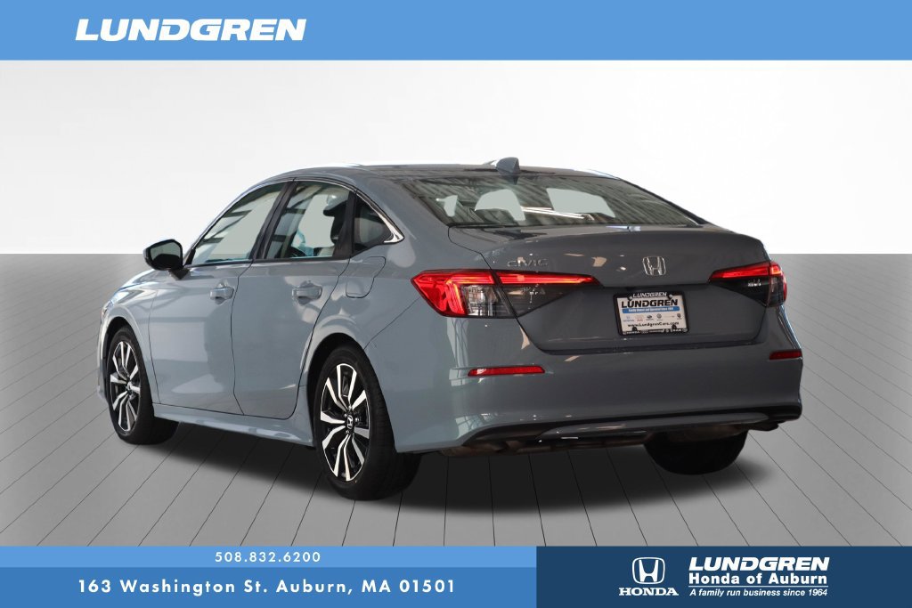 Used 2024 Honda Civic EX image 3
