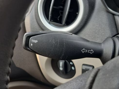 Used 2016 Ford Fiesta SE w/ Cold Weather Package FWD image 26