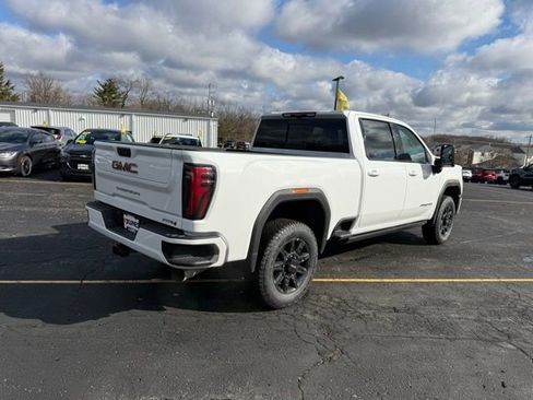 New 2026 GMC Sierra 2500 AT4 w/ AT4 Premium Plus Package AWD/4WD image 4