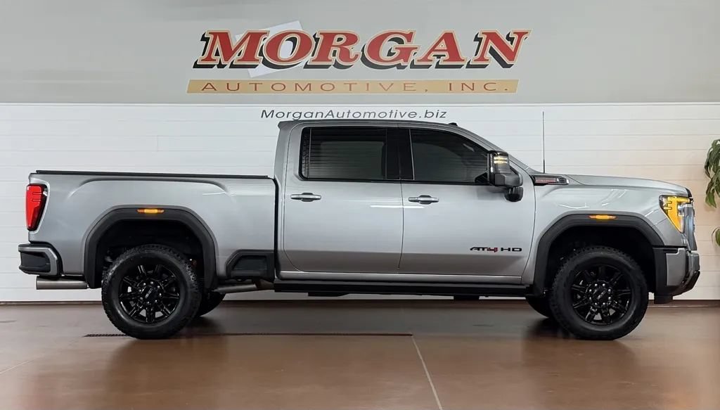 Used 2026 GMC Sierra 3500 AT4 w/ AT4 Premium Plus Package AWD/4WD image 2