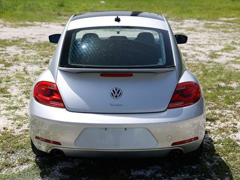 Used 2013 Volkswagen Beetle 2.0T FWD image 9