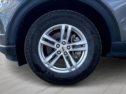 Certified 2023 Ford Explorer XLT AWD/4WD image 9