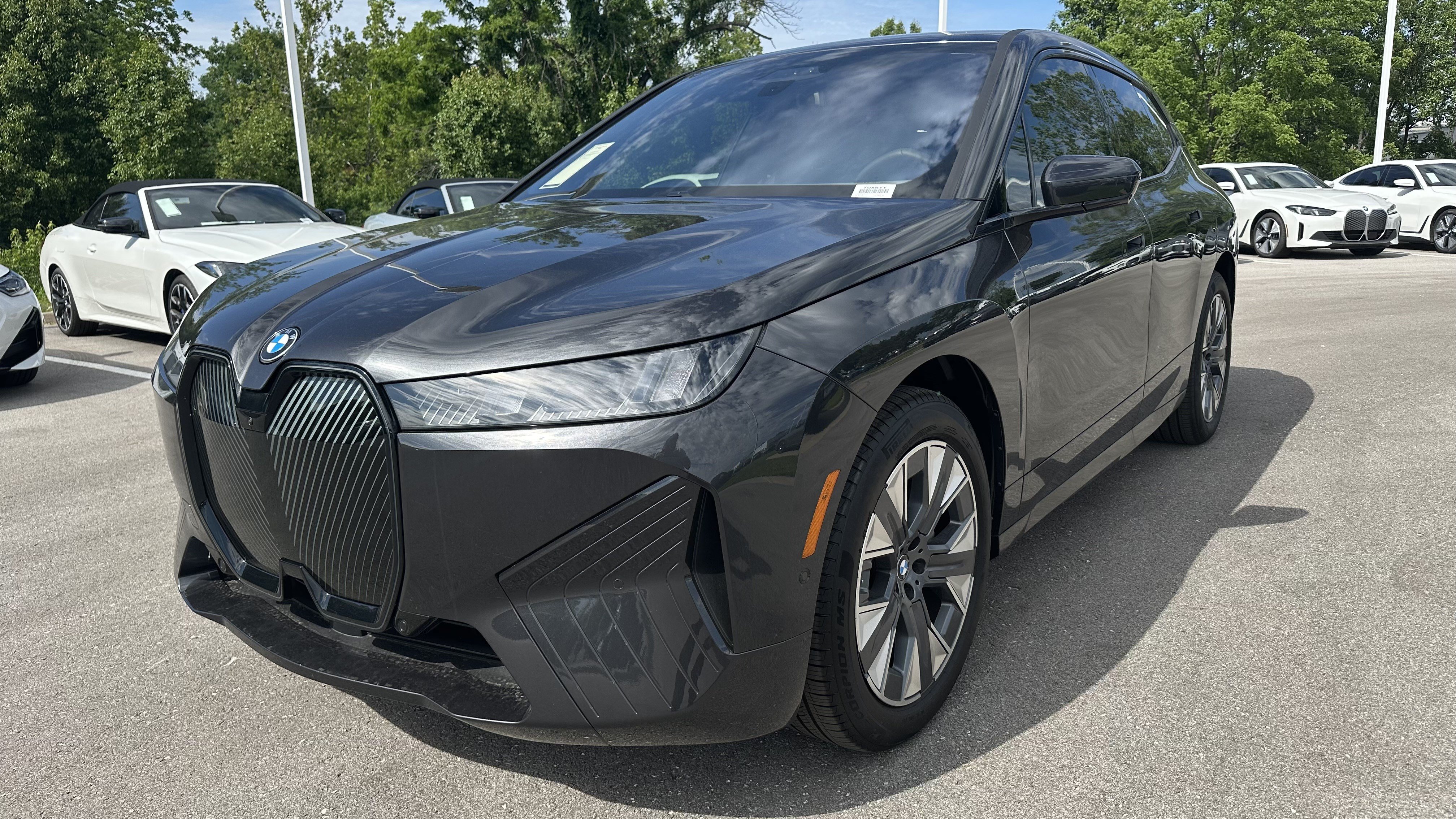 Certified 2026 BMW iX xDrive45 w/ Executive Package AWD/4WD image 5